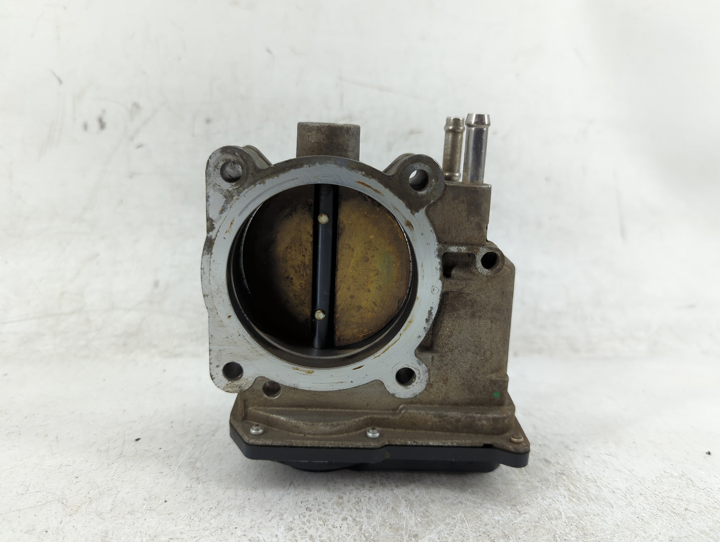 2007-2016 Toyota Sienna Throttle Body P/N:22030-0P050 Fits OEM Used Auto Parts - Oemusedautoparts1.com