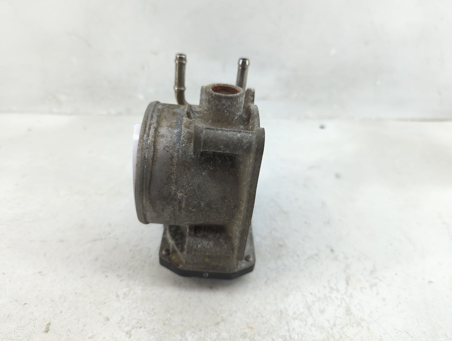 2007-2016 Toyota Sienna Throttle Body P/N:22030-0P050 Fits OEM Used Auto Parts - Oemusedautoparts1.com