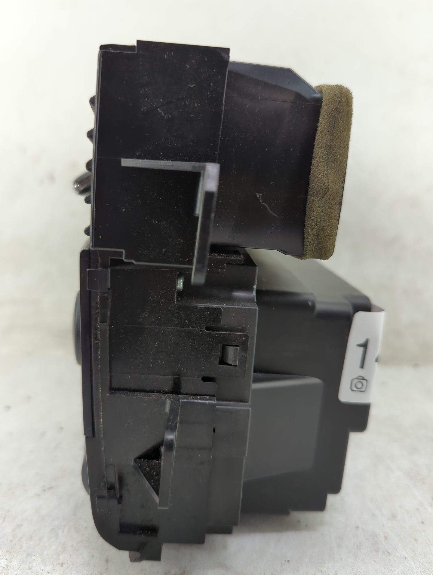2006-2010 Toyota Sienna Climate Control Module Temperature AC/Heater Replacement P/N:84010-08150 MX237000-2424 Fits OEM Used