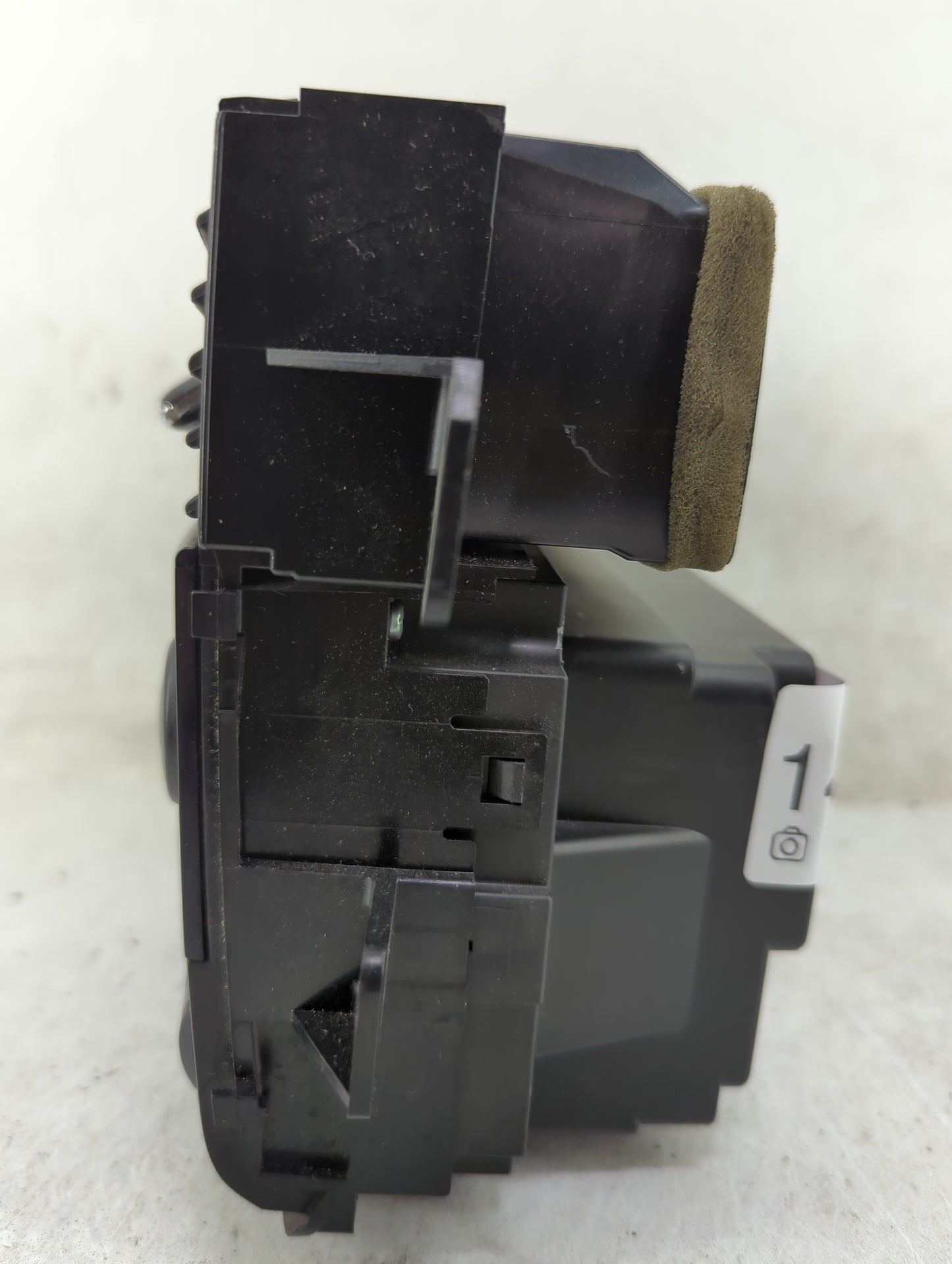 2006-2010 Toyota Sienna Climate Control Module Temperature AC/Heater Replacement P/N:84010-08150 MX237000-2424 Fits OEM Used