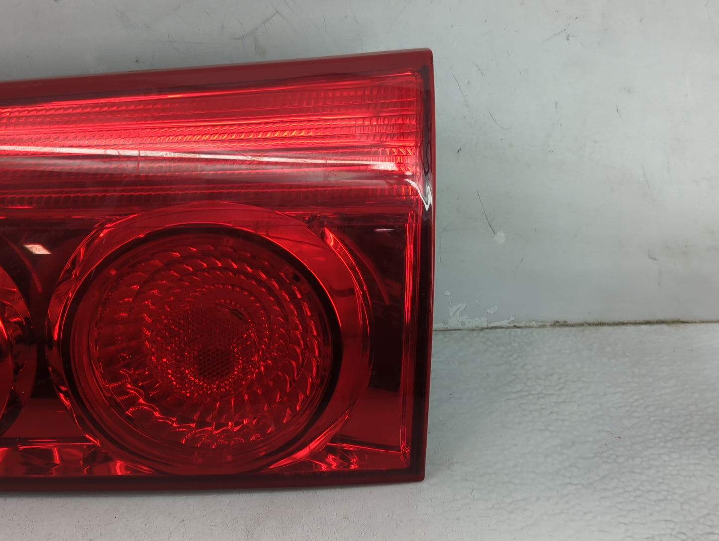 2006-2010 Toyota Sienna Tail Light Assembly Driver Left OEM Fits Fits 2006 2007 2008 2009 2010 OEM Used Auto Parts - Oemused