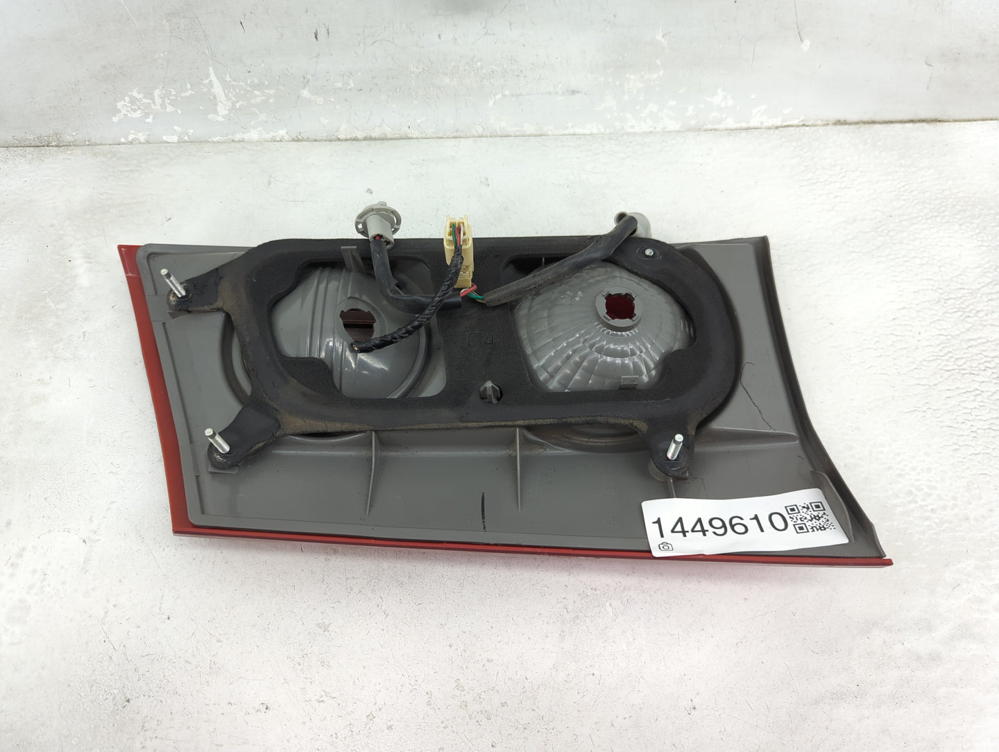 2006-2010 Toyota Sienna Tail Light Assembly Driver Left OEM Fits Fits 2006 2007 2008 2009 2010 OEM Used Auto Parts - Oemused