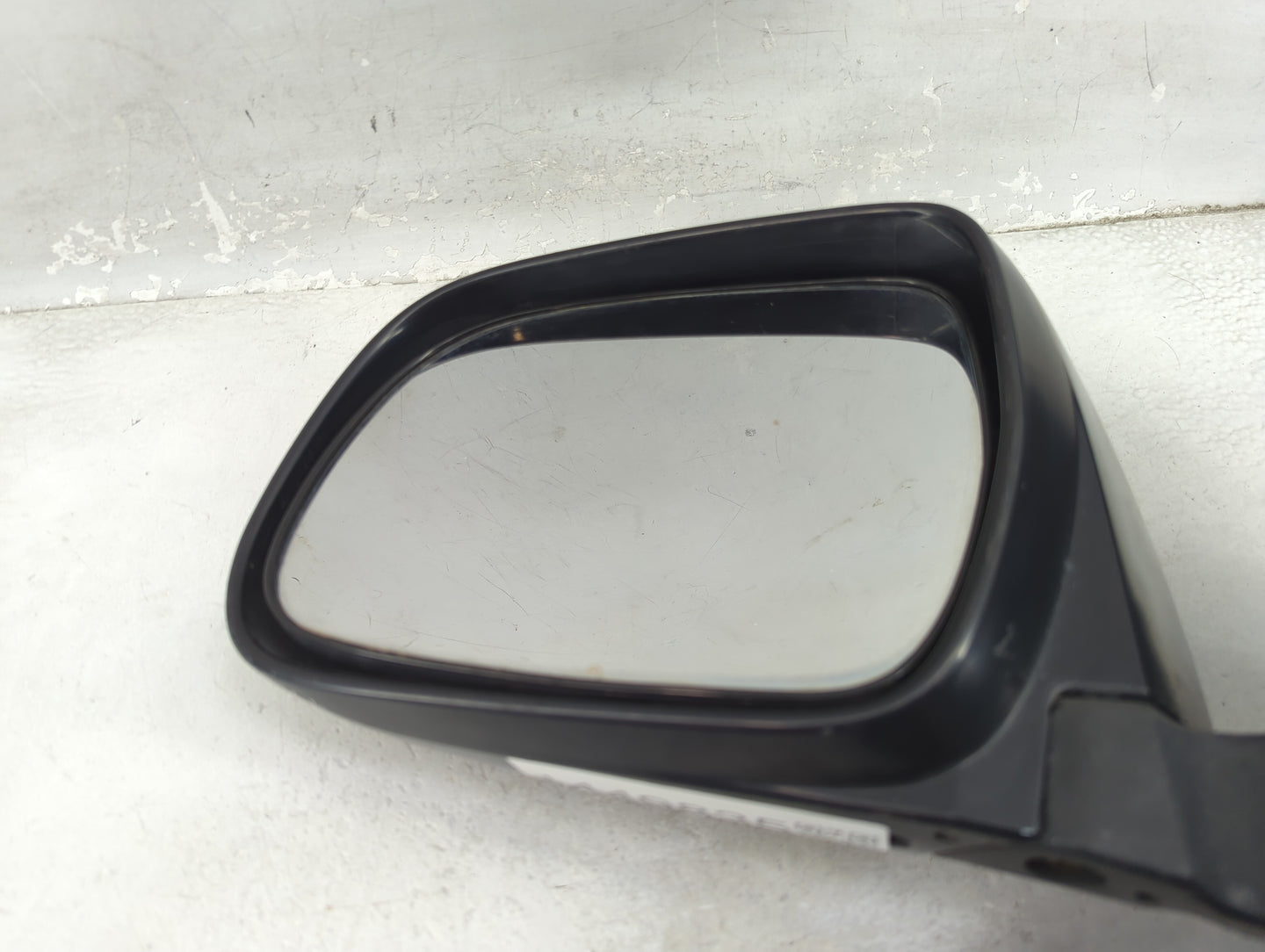2004-2010 Toyota Sienna Driver Side View Mirror - Left Door Mirror OEM Used - Oemusedautoparts1.com