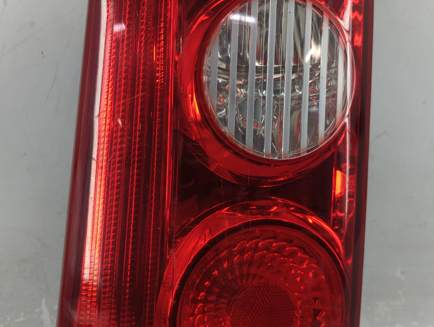2006-2010 Toyota Sienna Tail Light Assembly Driver Left OEM Fits Fits 2006 2007 2008 2009 2010 OEM Used Auto Parts - Oemused