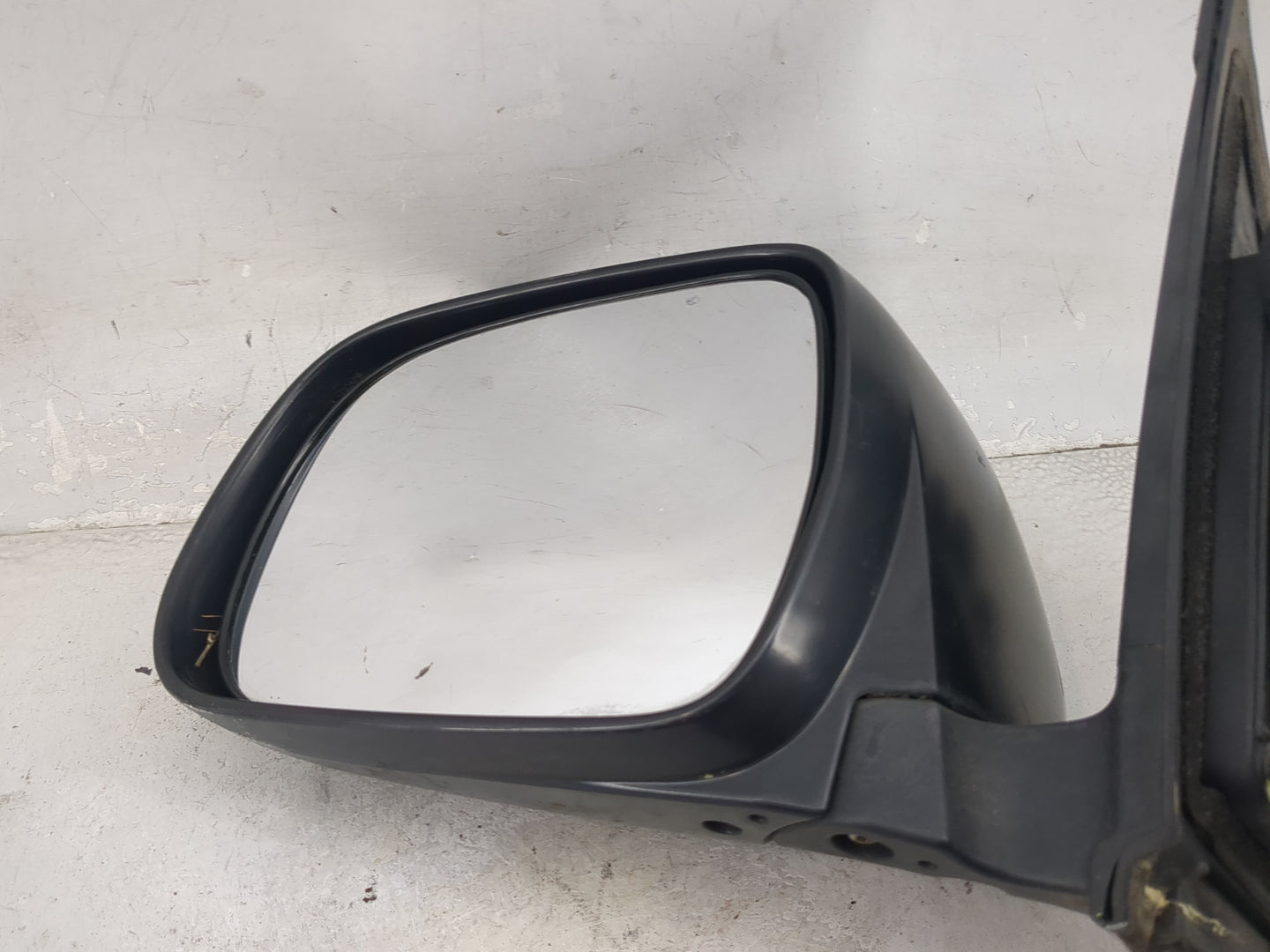 2004-2010 Toyota Sienna Driver Side View Mirror - Left Door Mirror OEM Used - Oemusedautoparts1.com
