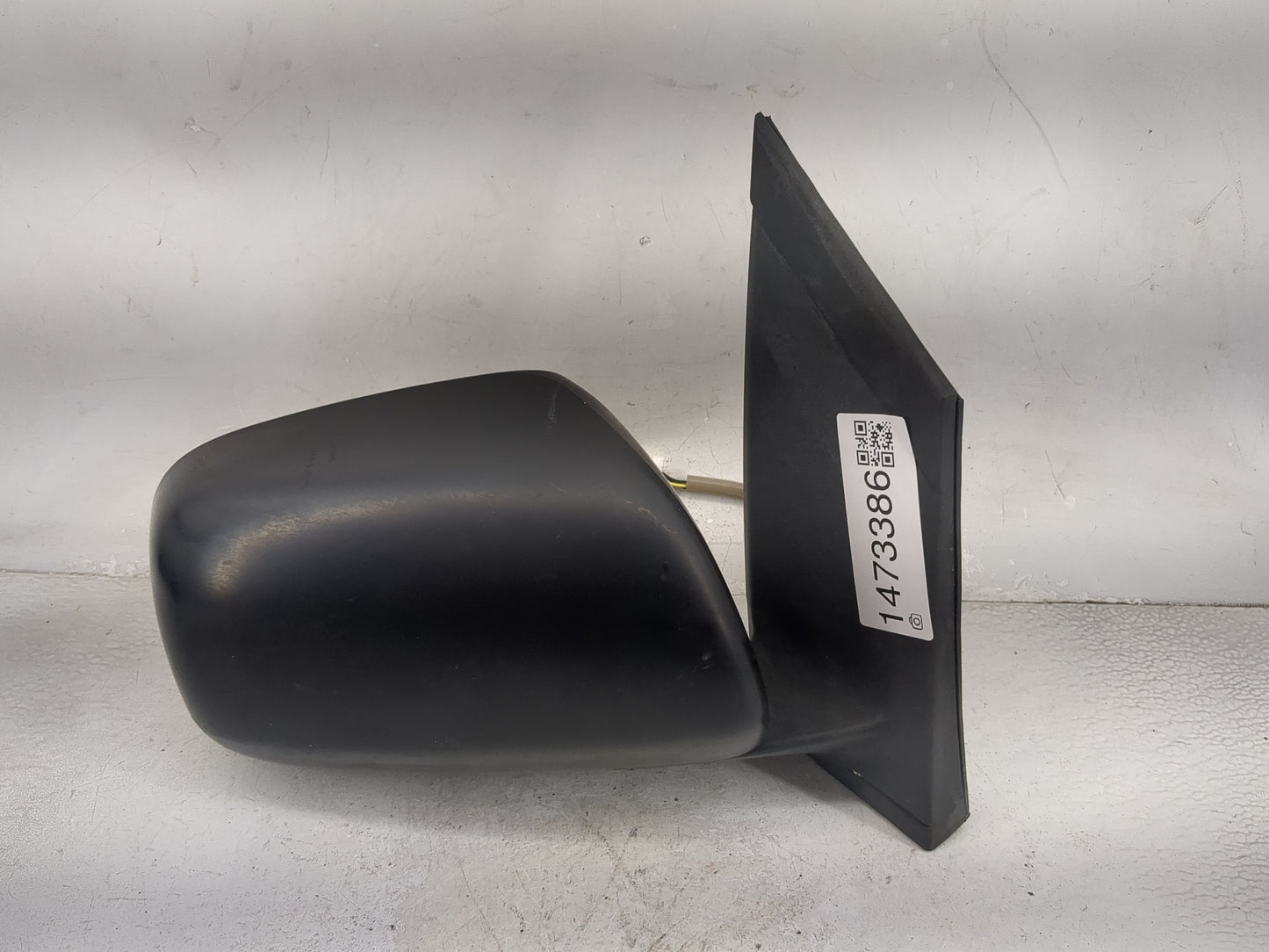 2004-2010 Toyota Sienna Passenger Side View Mirror - Right Door Mirror OEM Used - Oemusedautoparts1.com