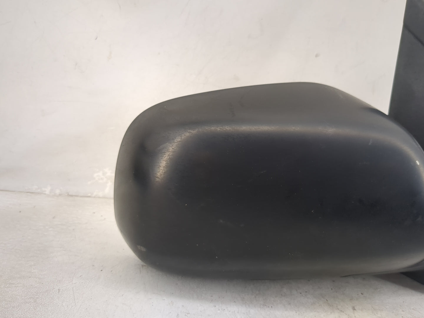 2004-2010 Toyota Sienna Passenger Side View Mirror - Right Door Mirror OEM Used - Oemusedautoparts1.com