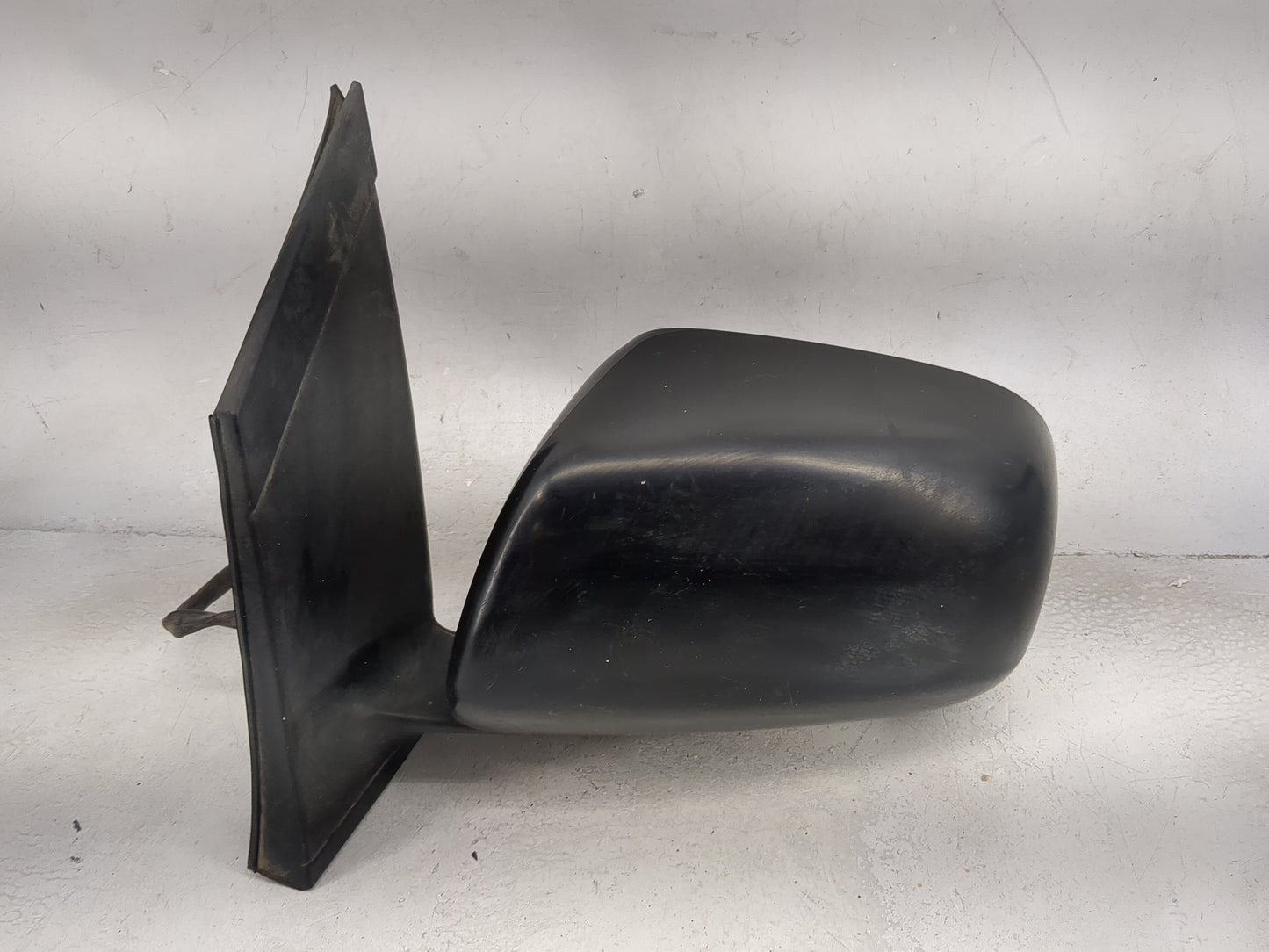 2004-2010 Toyota Sienna Driver Side View Mirror - Left Door Mirror OEM Used - Oemusedautoparts1.com