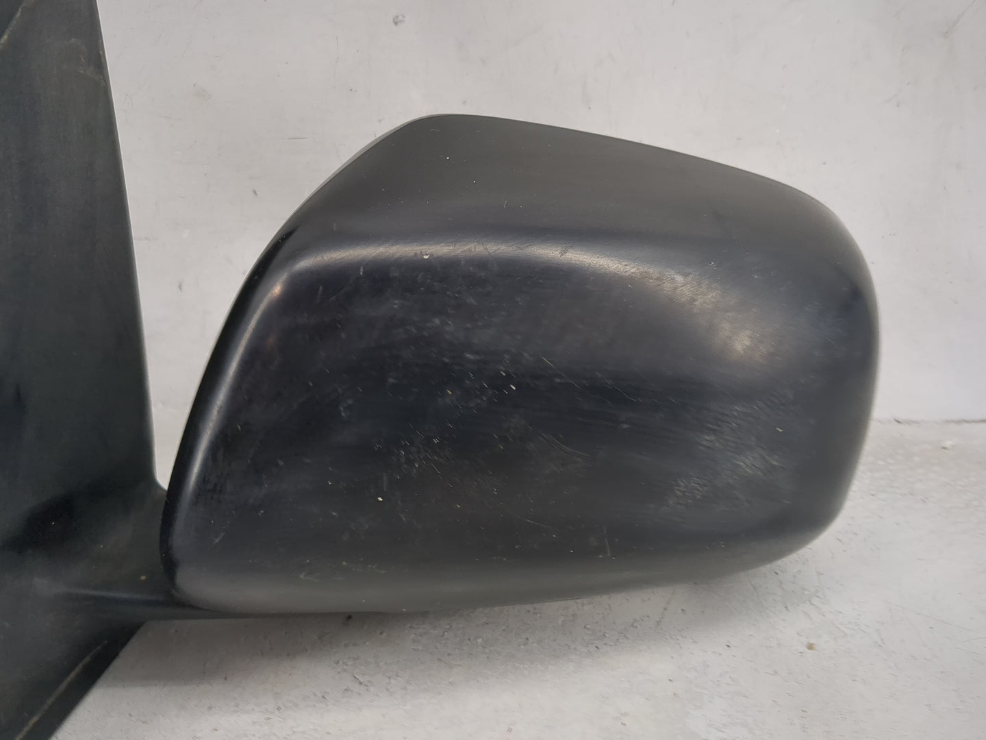 2004-2010 Toyota Sienna Driver Side View Mirror - Left Door Mirror OEM Used - Oemusedautoparts1.com