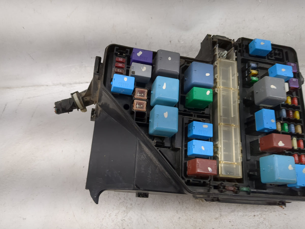 2008-2010 Toyota Sienna Fusebox Fuse Box Panel Relay Module Fits Fits 2008 2009 2010 OEM Used Auto Parts - Oemusedautoparts1