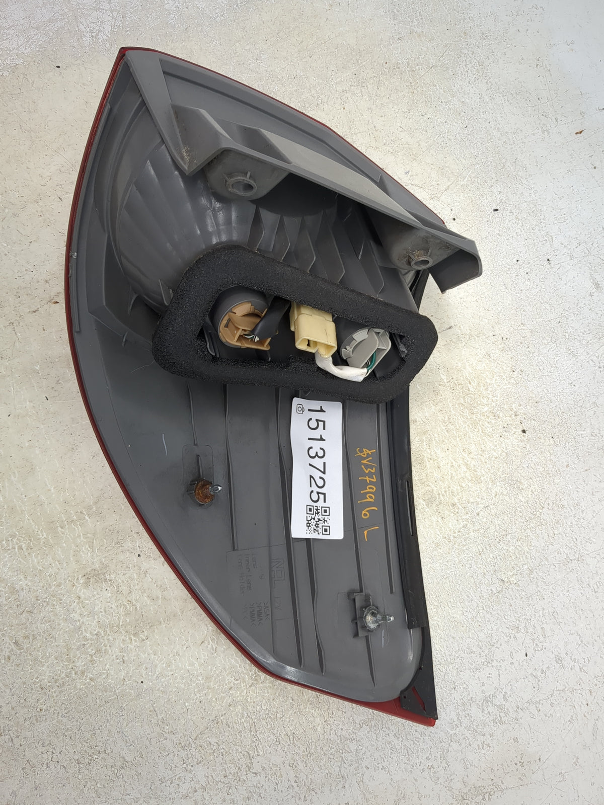 2006-2010 Toyota Sienna Tail Light Assembly Driver Left OEM Fits Fits 2006 2007 2008 2009 2010 OEM Used Auto Parts - Oemused