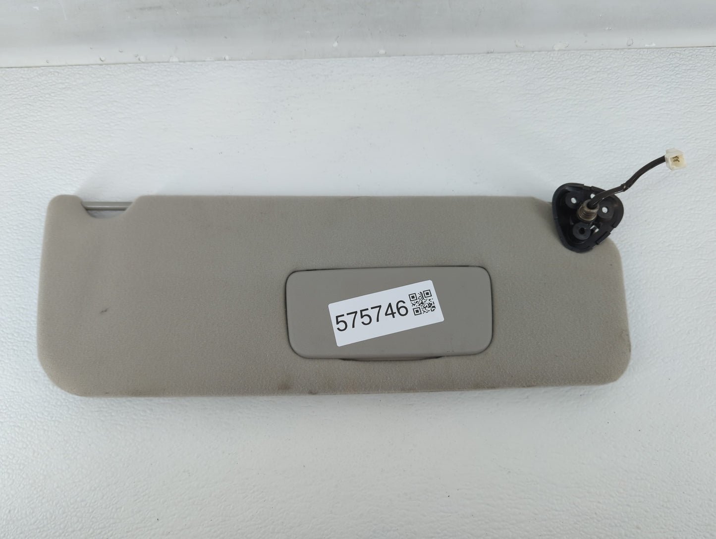 2005-2010 Toyota Sienna Sun Visor Shade Replacement Passenger Right Mirror Fits Fits 2005 2006 2007 2008 2009 2010 OEM Used 