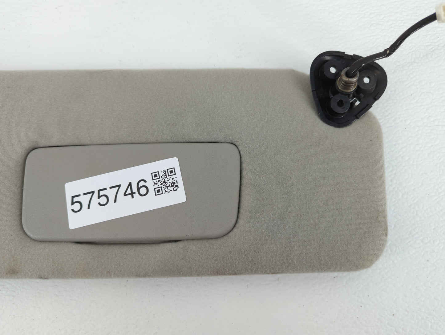 2005-2010 Toyota Sienna Sun Visor Shade Replacement Passenger Right Mirror Fits Fits 2005 2006 2007 2008 2009 2010 OEM Used 