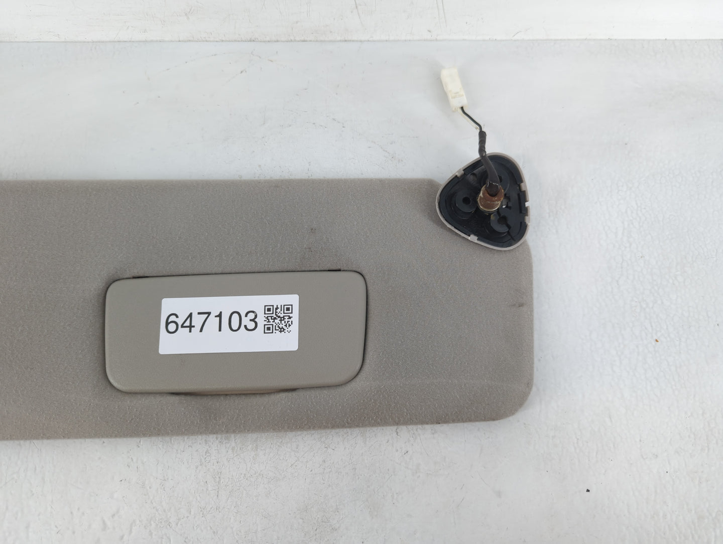 2005-2010 Toyota Sienna Sun Visor Shade Replacement Passenger Right Mirror Fits Fits 2005 2006 2007 2008 2009 2010 OEM Used 