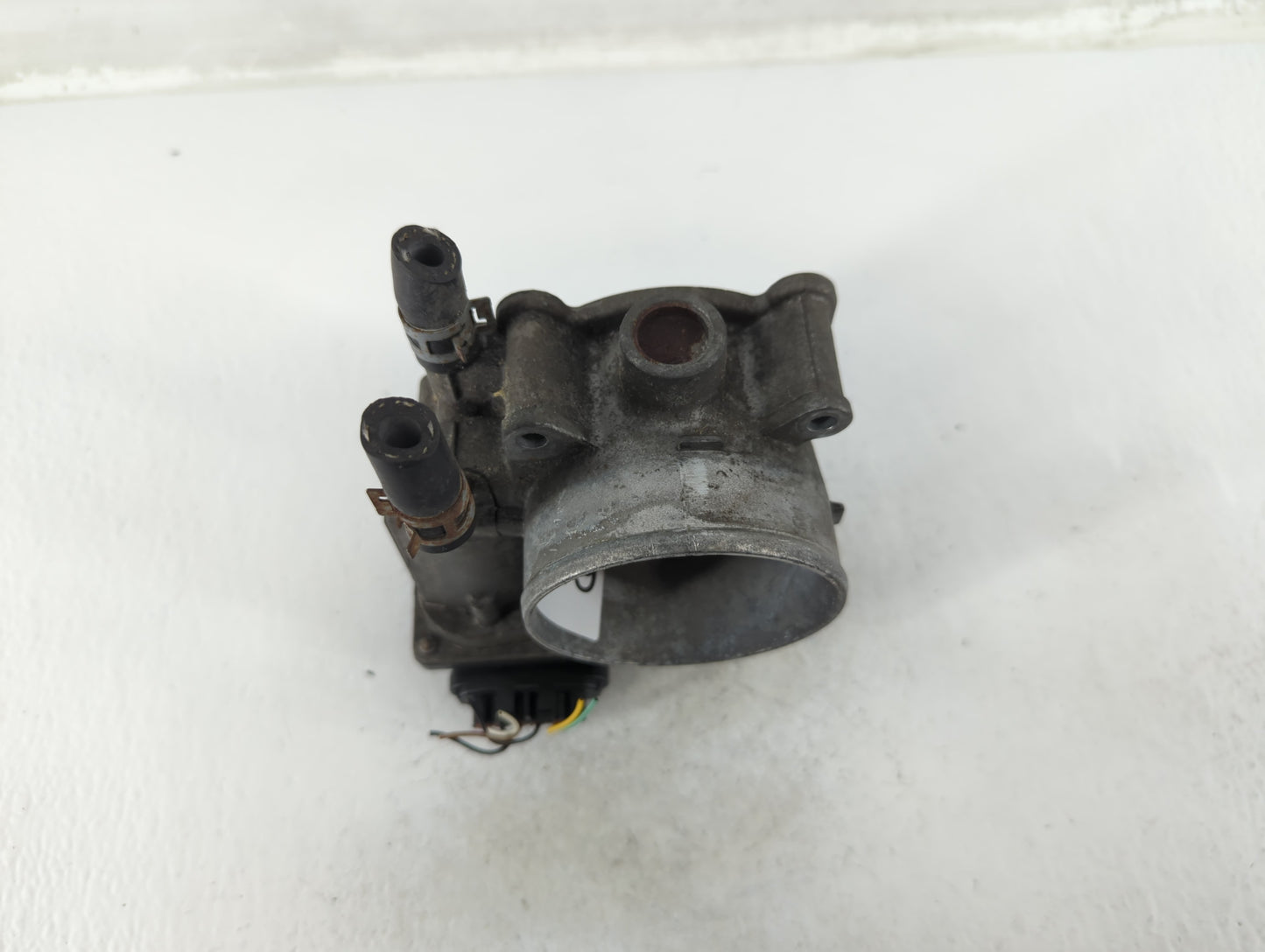 2007-2016 Toyota Sienna Throttle Body P/N:22030-0P050 Fits OEM Used Auto Parts - Oemusedautoparts1.com