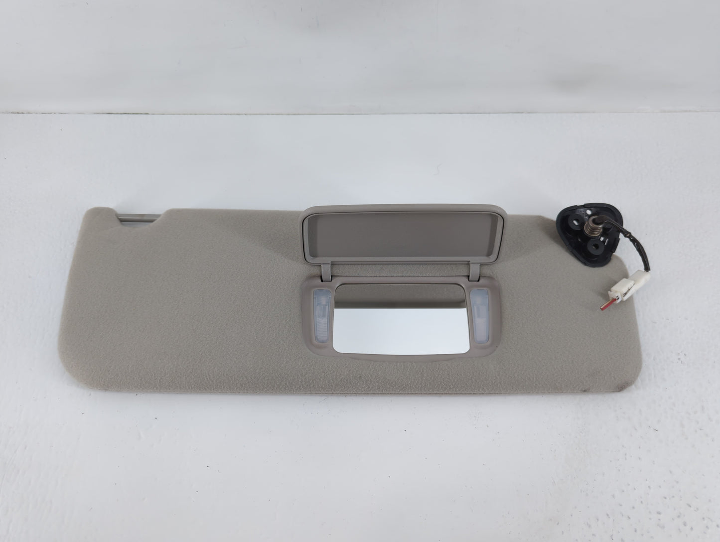 2005-2010 Toyota Sienna Sun Visor Shade Replacement Passenger Right Mirror Fits Fits 2005 2006 2007 2008 2009 2010 OEM Used 