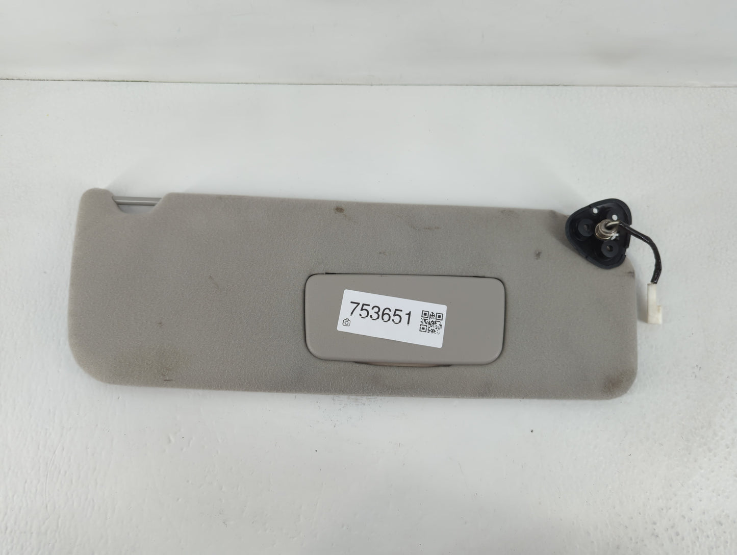 2005-2010 Toyota Sienna Sun Visor Shade Replacement Passenger Right Mirror Fits Fits 2005 2006 2007 2008 2009 2010 OEM Used 