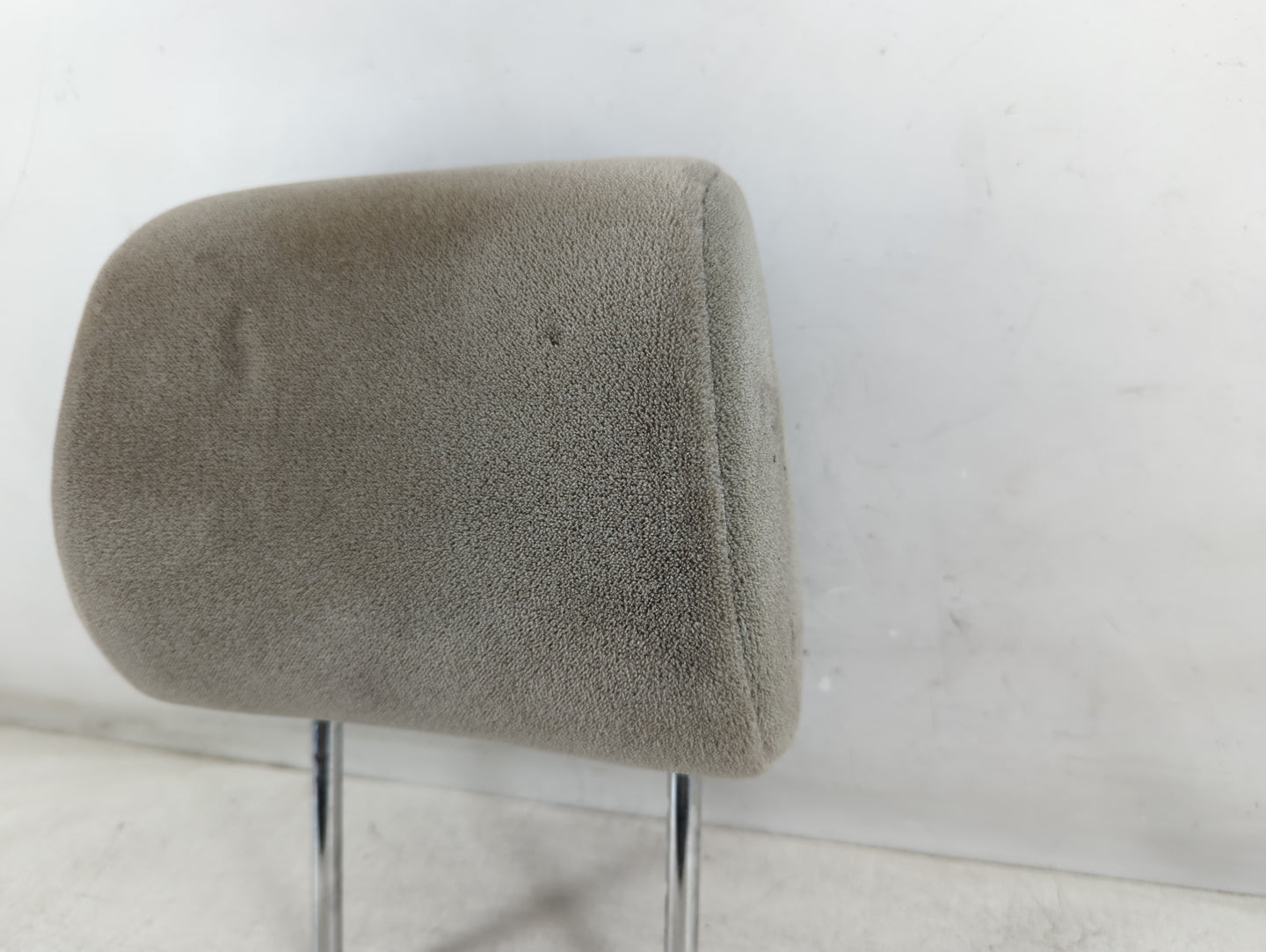 2008 Toyota Sienna Headrest Head Rest Front Driver Passenger Seat Fits OEM Used Auto Parts - Oemusedautoparts1.com