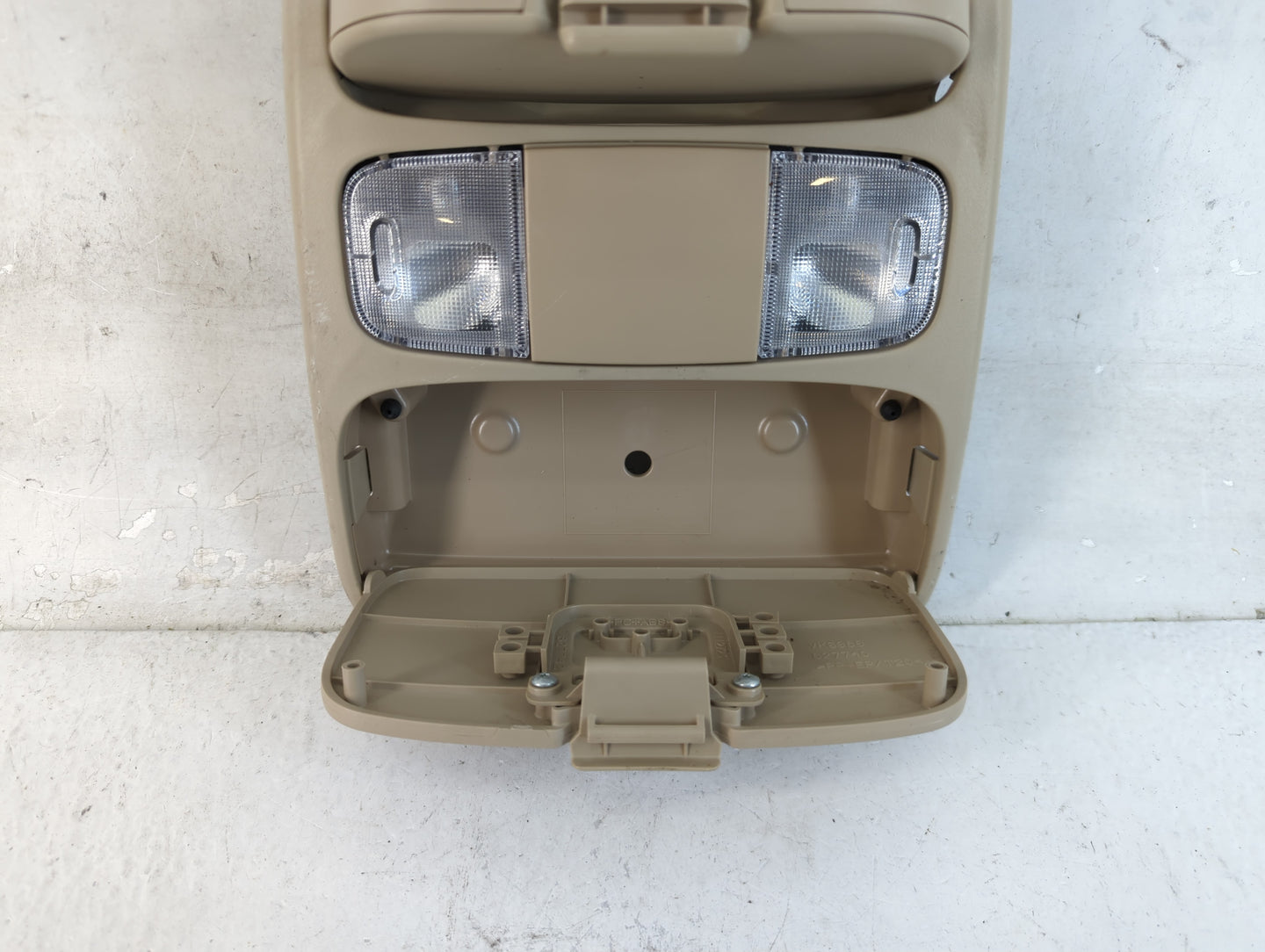 2004-2010 Toyota Sienna Overhead Roof Console Interior Dome Light - Oemusedautoparts1.com