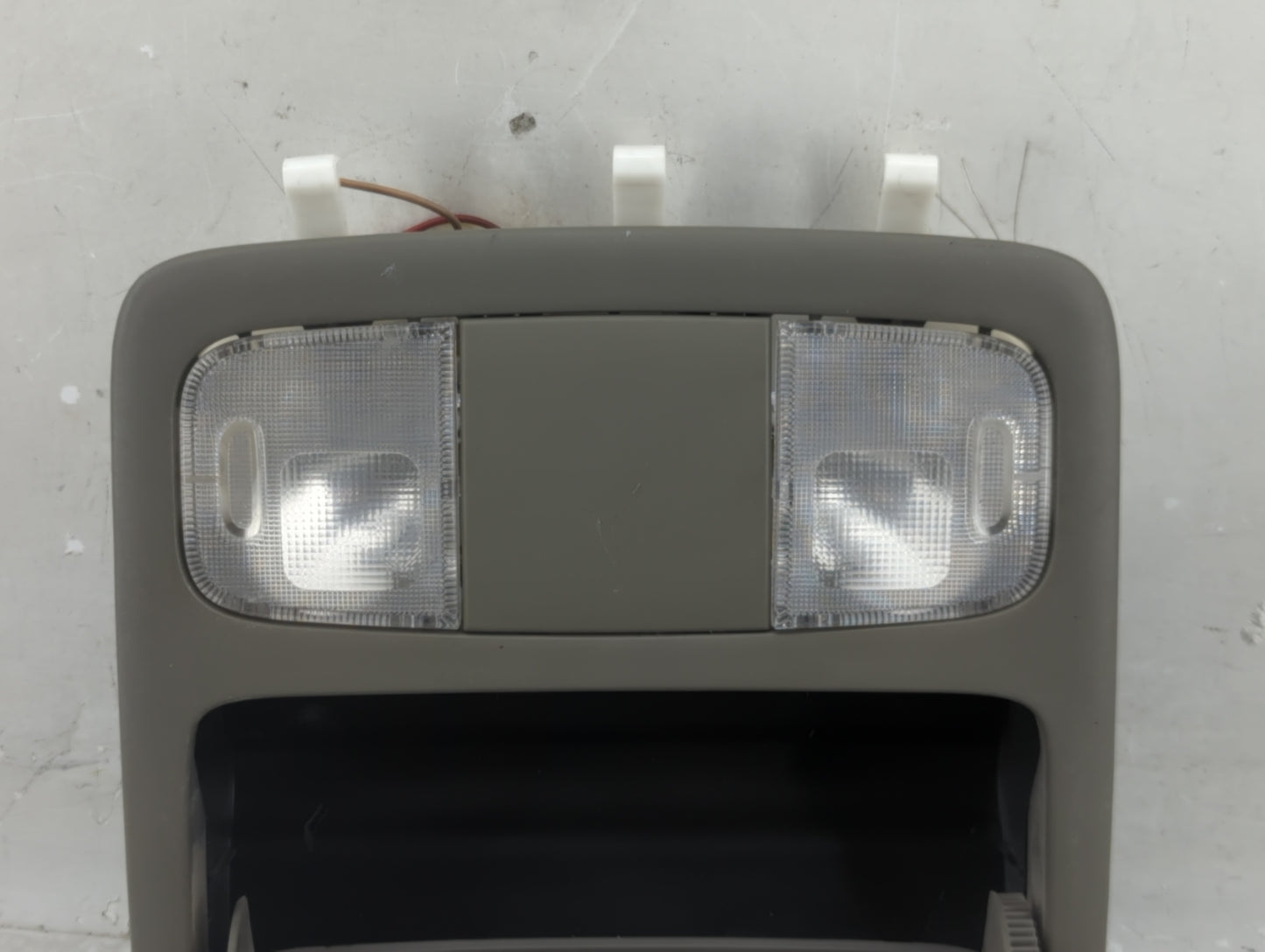 2008 Toyota Solara Overhead Roof Console - Oemusedautoparts1.com