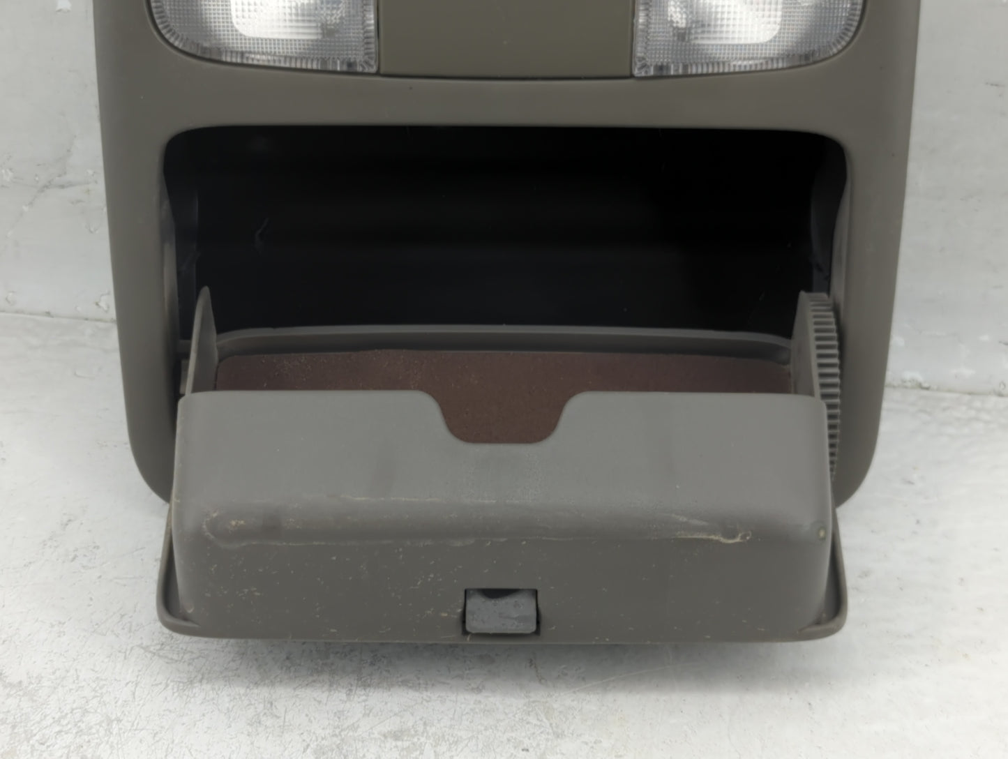 2008 Toyota Solara Overhead Roof Console - Oemusedautoparts1.com