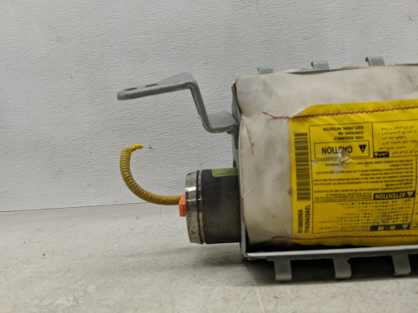 2004-2008 Toyota Solara Air Bag Passenger Right Dashboard OEM P/N:73960-Aa010 Fits Fits 2004 2005 2006 2007 2008 OEM Used Au