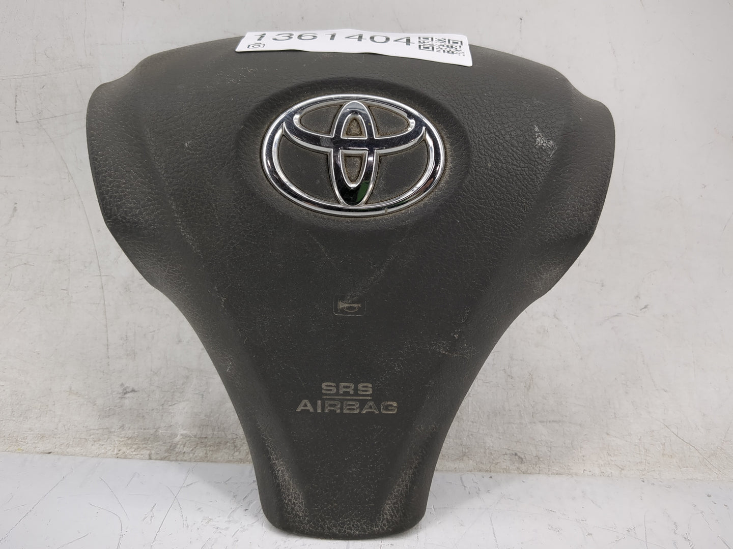 2007-2008 Toyota Solara Air Bag Driver Left Steering Wheel Mounted Fits Fits 2007 2008 OEM Used Auto Parts - Oemusedautopart