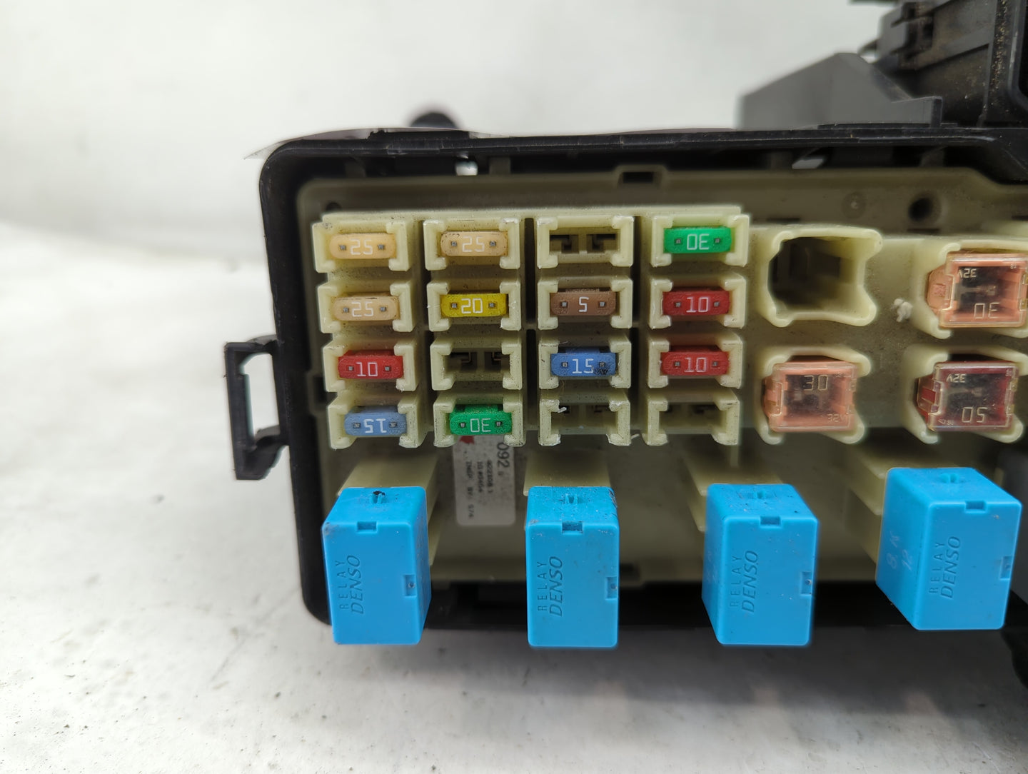 2007-2008 Toyota Solara Fusebox Fuse Box Panel Relay Module P/N:092s Q221083, ID#0454 Fits Fits 2007 2008 OEM Used Auto Part