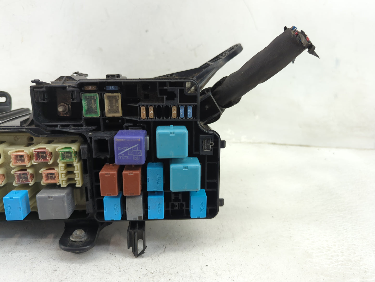 2007-2008 Toyota Solara Fusebox Fuse Box Panel Relay Module P/N:092s Q221083, ID#0454 Fits Fits 2007 2008 OEM Used Auto Part