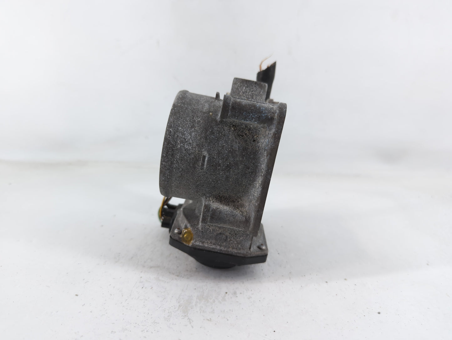 2004-2008 Toyota Solara Throttle Body P/N:22030-20060 Fits Fits 2003 2004 2005 2006 2007 2008 2009 2010 OEM Used Auto Parts 