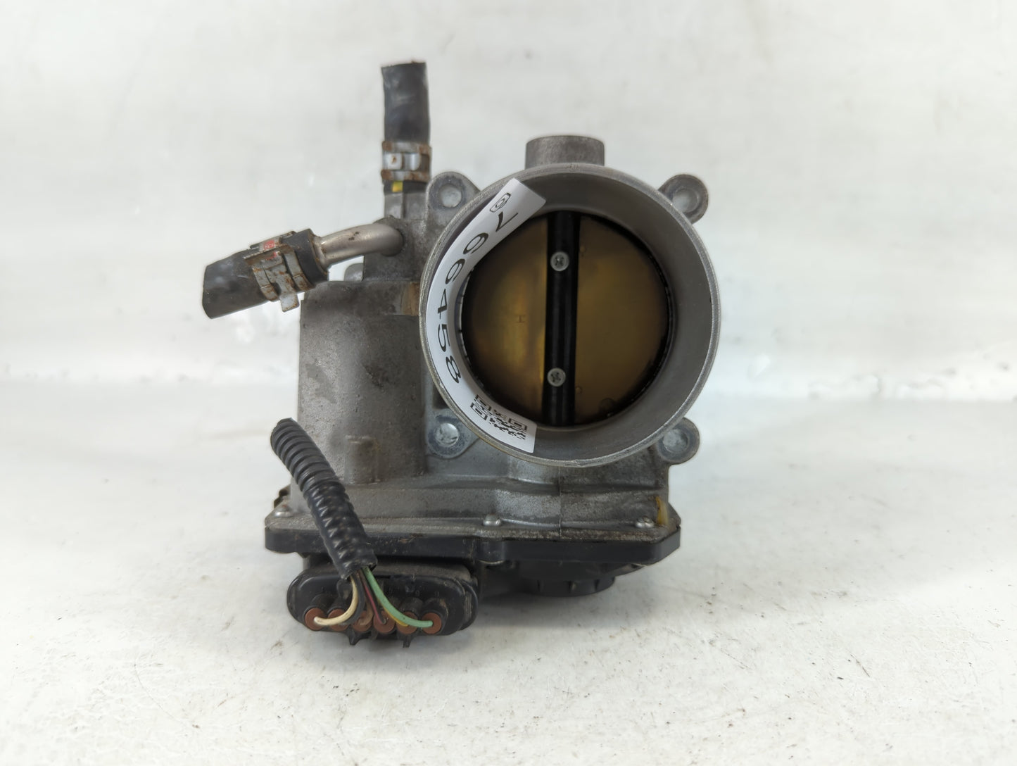 2004-2008 Toyota Solara Throttle Body P/N:22030-20060 Fits Fits 2003 2004 2005 2006 2007 2008 2009 2010 OEM Used Auto Parts 