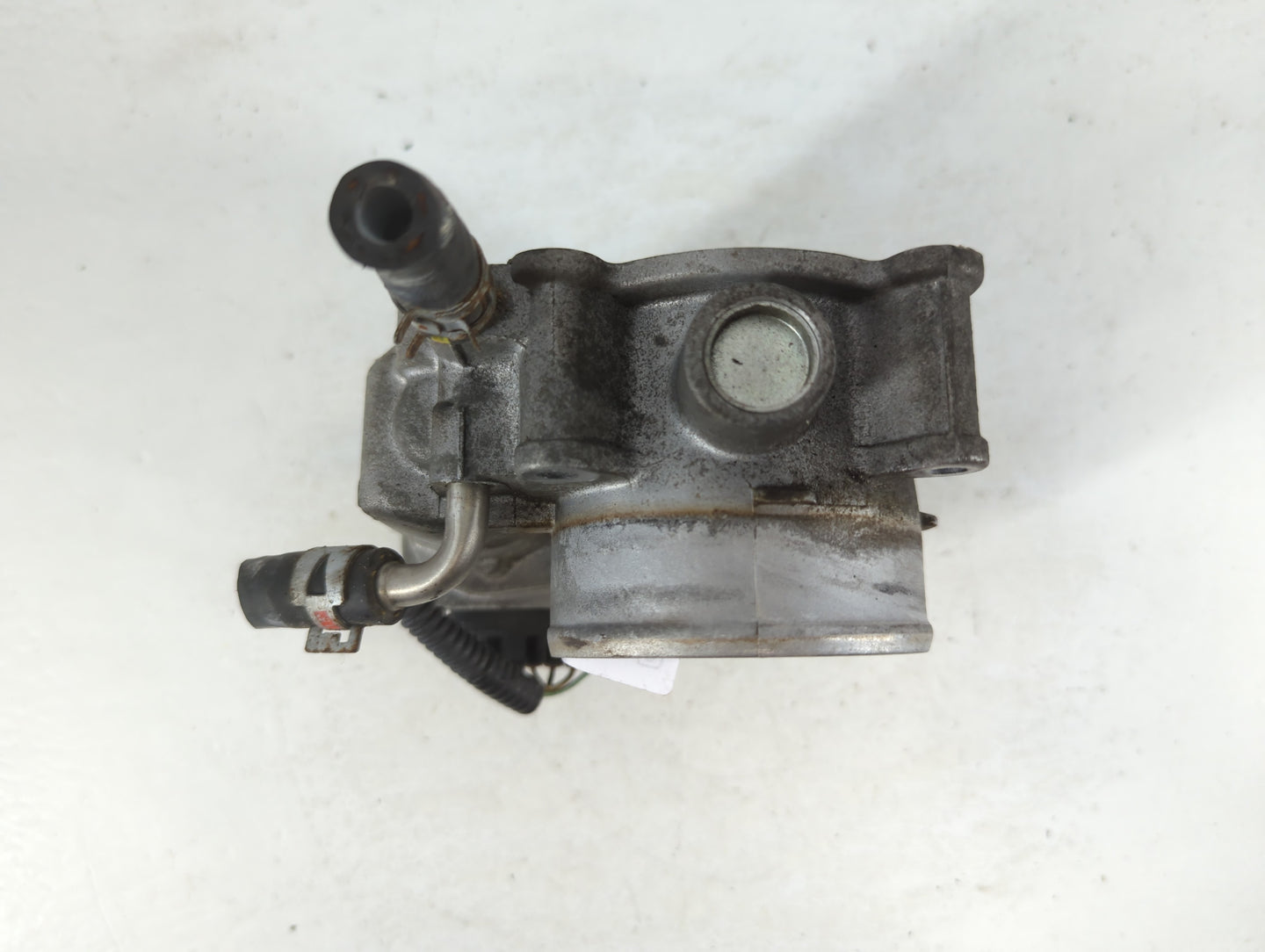 2004-2008 Toyota Solara Throttle Body P/N:22030-20060 Fits Fits 2003 2004 2005 2006 2007 2008 2009 2010 OEM Used Auto Parts 