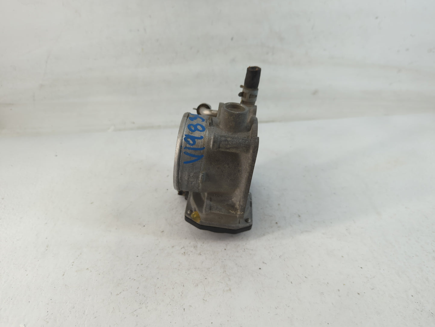 2004-2008 Toyota Solara Throttle Body P/N:22030-20060 Fits Fits 2003 2004 2005 2006 2007 2008 2009 2010 OEM Used Auto Parts 