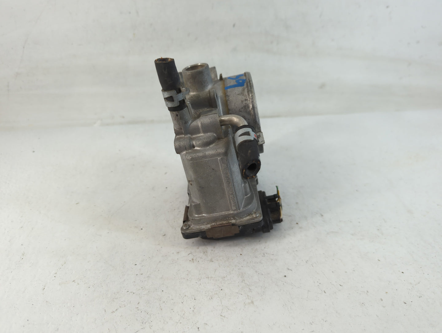 2004-2008 Toyota Solara Throttle Body P/N:22030-20060 Fits Fits 2003 2004 2005 2006 2007 2008 2009 2010 OEM Used Auto Parts 