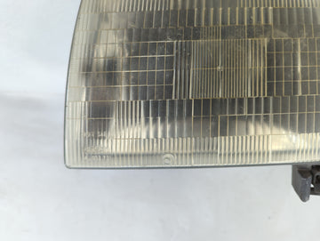 2005-2011 Toyota Tacoma Passenger Right Oem Front Light Lamp