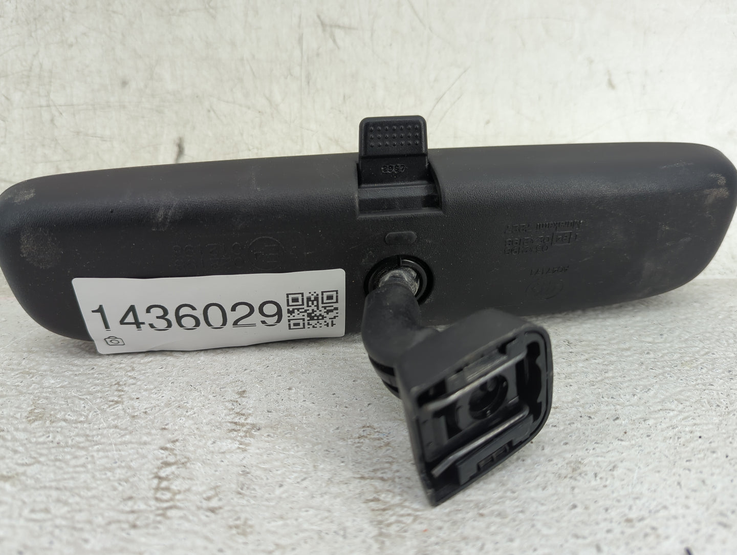 2005-2011 Toyota Tacoma Interior Rear View Mirror Replacement OEM P/N:AC47171 Murakami 7227 Fits OEM Used Auto Parts - Oemus
