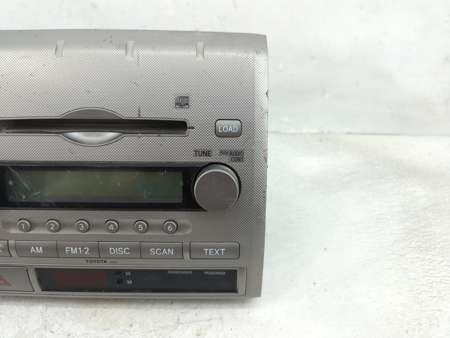 2007-2008 Toyota Tacoma Radio AM FM Cd Player Receiver Replacement P/N:86120-04131 Fits Fits 2007 2008 OEM Used Auto Parts -
