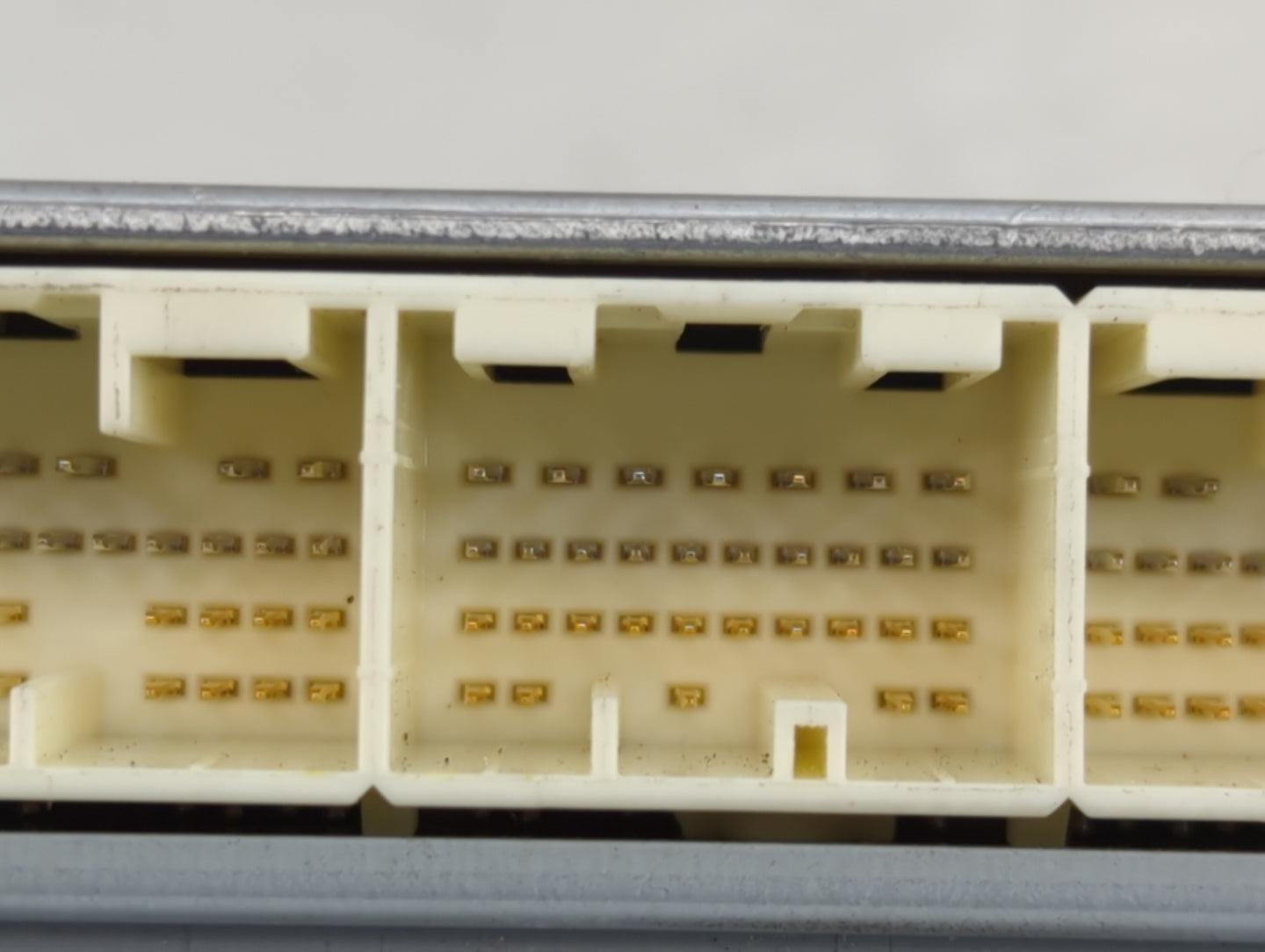 2008-2009 Toyota Tacoma PCM Engine Control Computer ECU ECM PCU OEM P/N:89661-04C70 Fits Fits 2008 2009 OEM Used Auto Parts 
