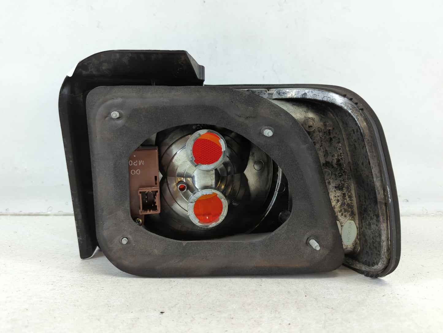2008-2015 Toyota Tacoma Tail Light Assembly Driver Left OEM P/N:ACD924D SK3711 Fits Fits 2008 2009 2010 2011 2012 2013 2014 