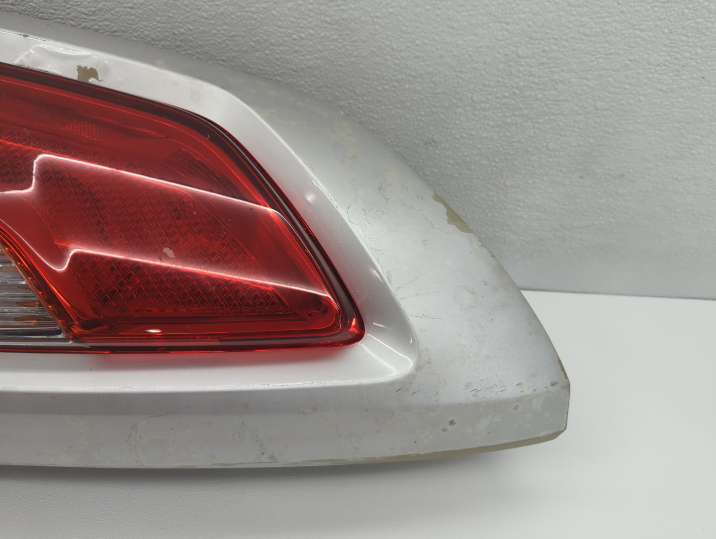 2005-2015 Toyota Tacoma Tail Light Assembly Driver Left OEM P/N:92401-2K5 L Fits OEM Used Auto Parts - Oemusedautoparts1.com