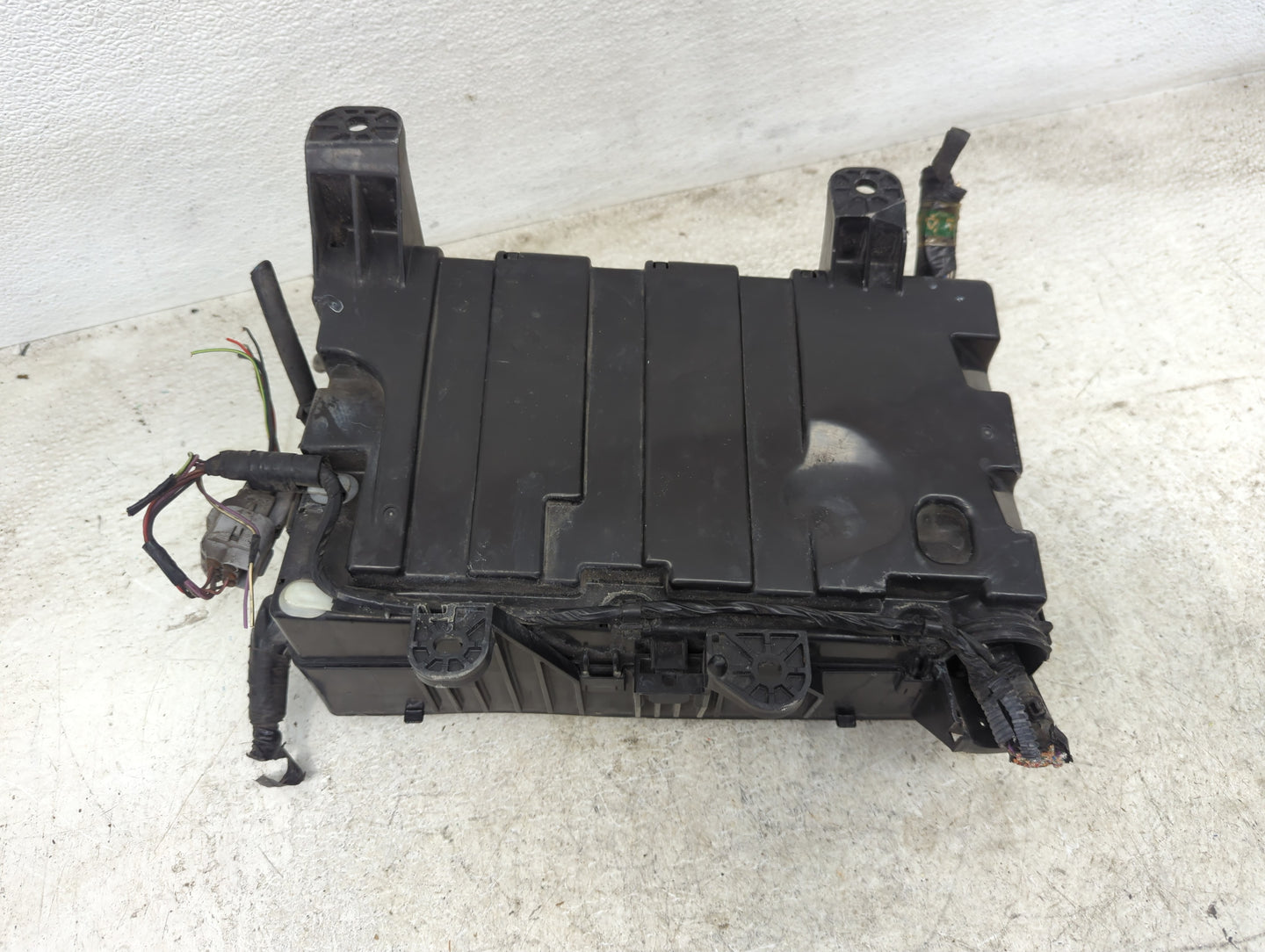 2007-2009 Toyota Tundra Fusebox Fuse Box Panel Relay Module P/N:9225 N0A1 Fits Fits 2007 2008 2009 OEM Used Auto Parts - Oem