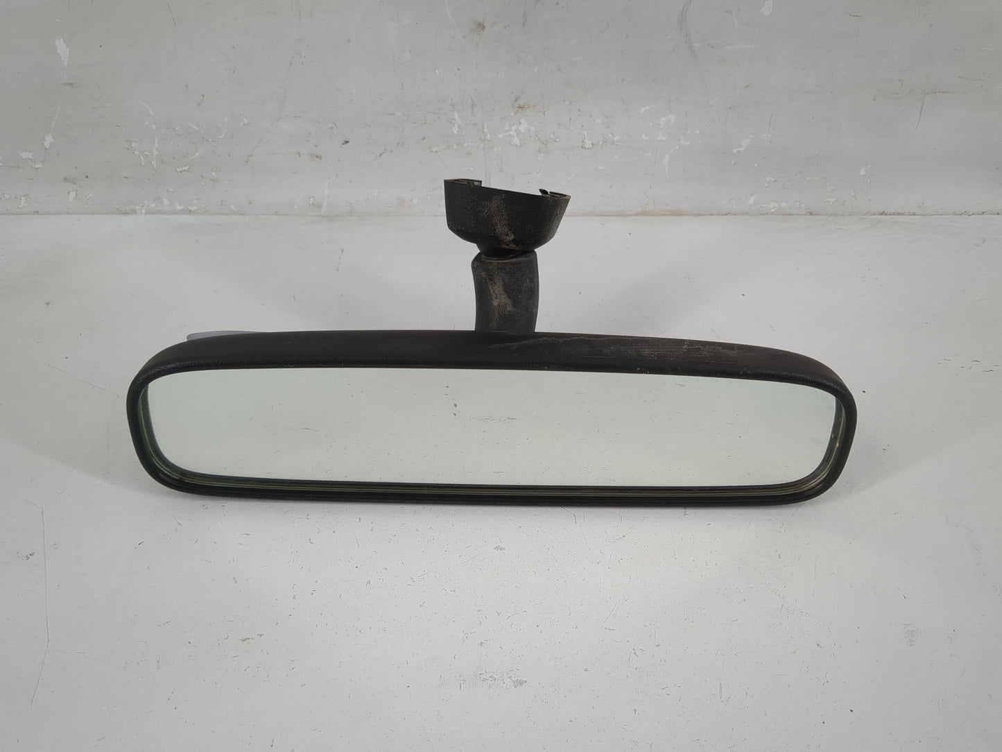 2006-2016 Toyota Yaris Interior Rear View Mirror Replacement OEM P/N:E4012197 E4022197 Fits OEM Used Auto Parts - Oemusedaut