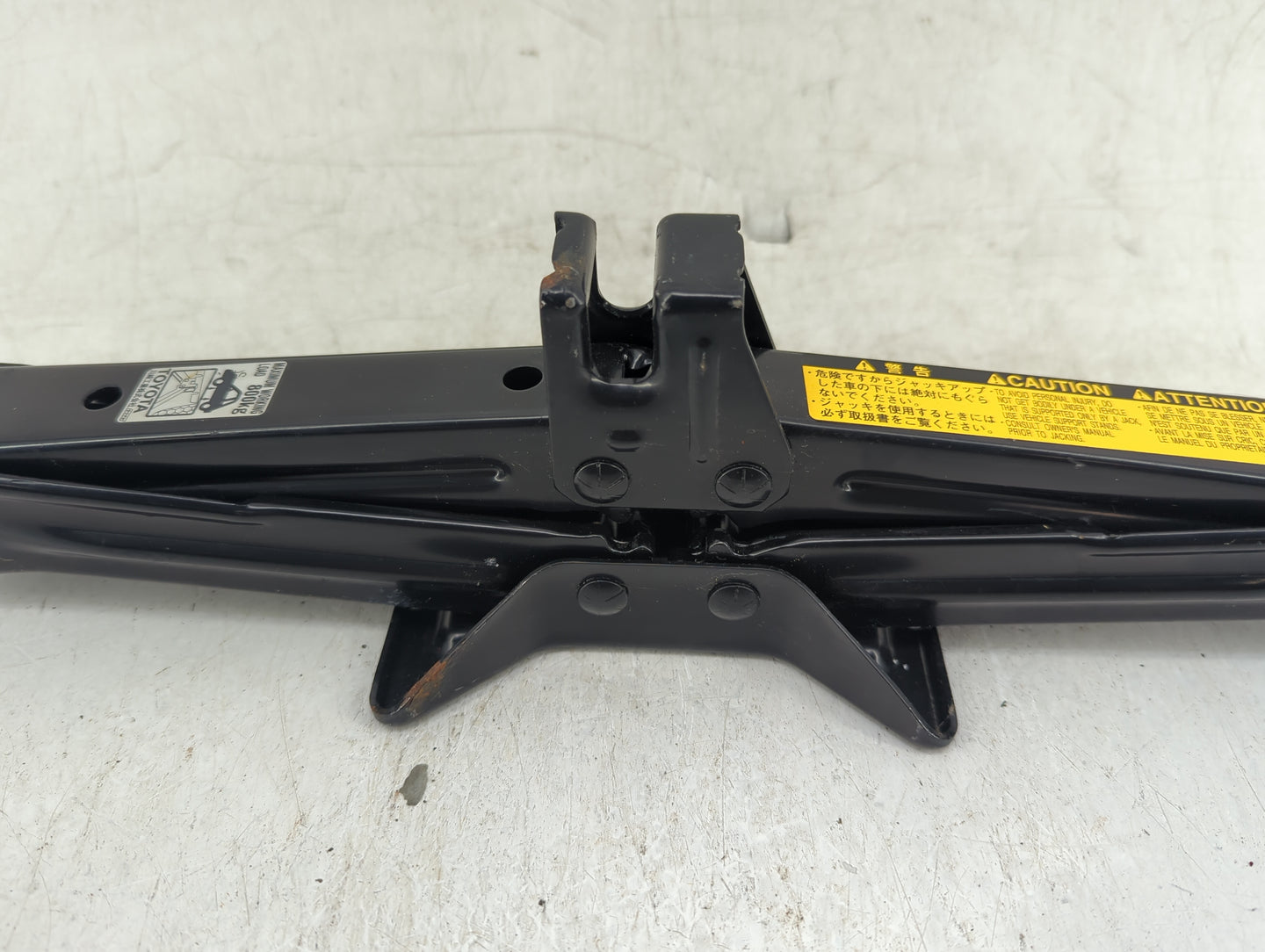 2008 Toyota Yaris Spare Scissor Car Jack Black - Oemusedautoparts1.com