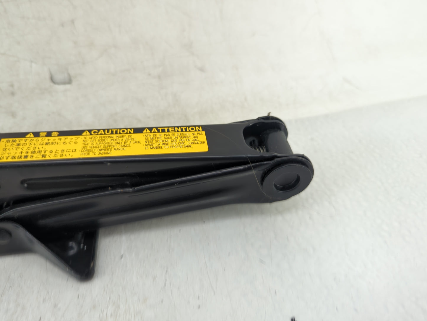 2008 Toyota Yaris Spare Scissor Car Jack Black - Oemusedautoparts1.com