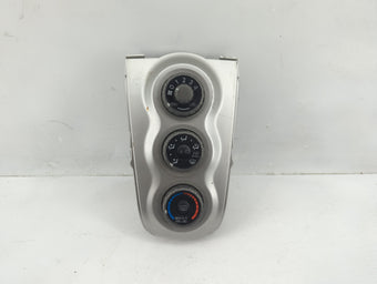 compare product 2006-2008 Toyota Yaris Climate Control Module Temperature AC/Heater Replacement P/N:55406-52120 55406-52200 Fits OEM Used Auto Parts