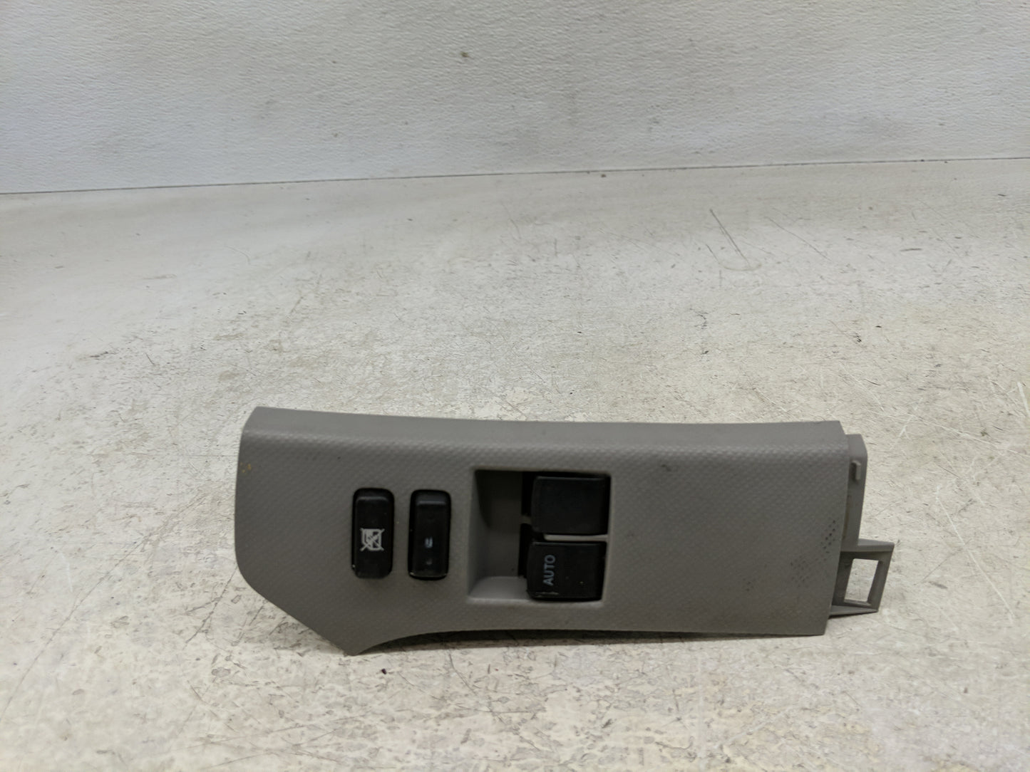 2006-2008 Toyota Yaris Master Power Window Switch Replacement Driver Side Left Fits Fits 2006 2007 2008 OEM Used Auto Parts 