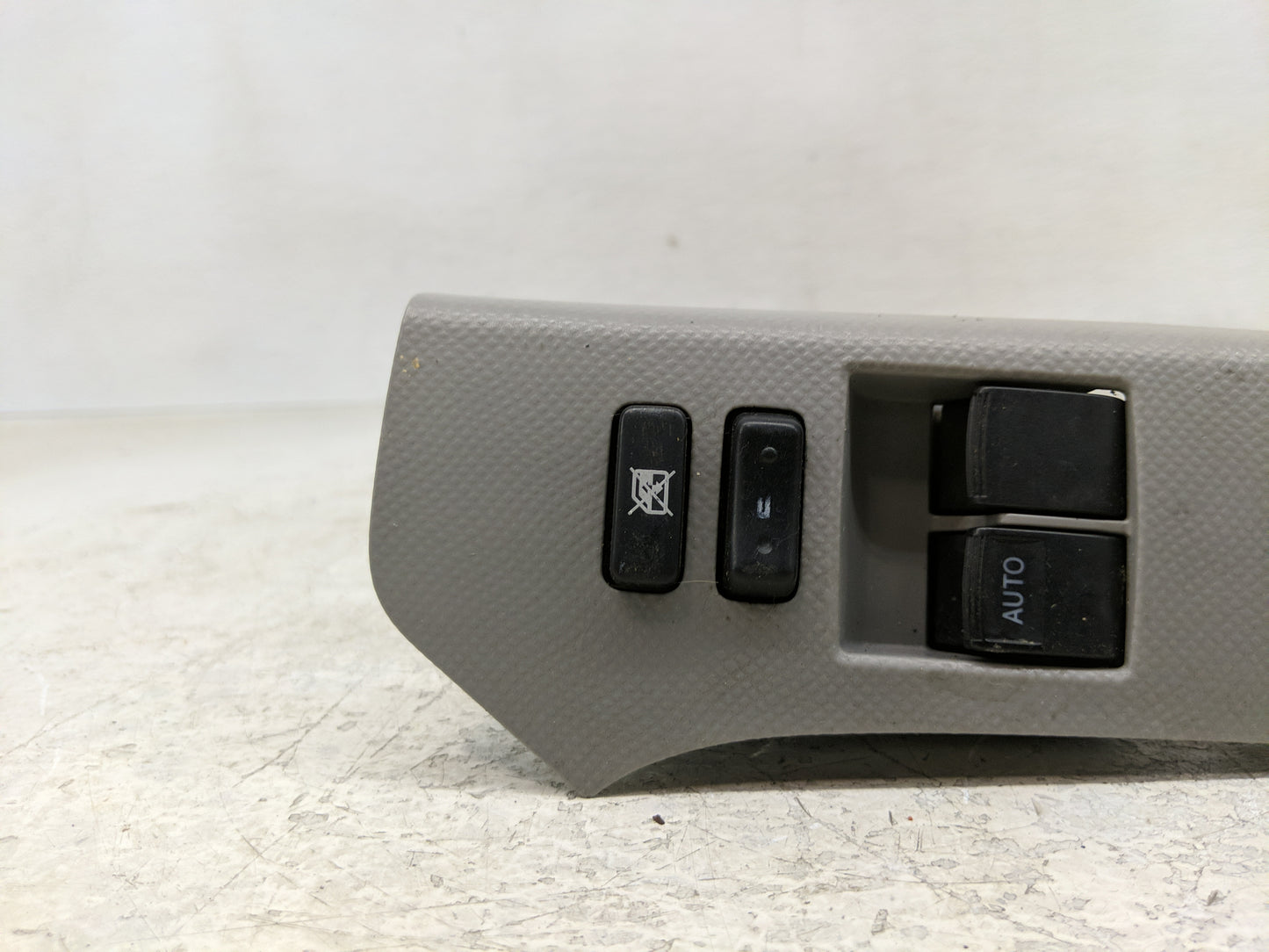 2006-2008 Toyota Yaris Master Power Window Switch Replacement Driver Side Left Fits Fits 2006 2007 2008 OEM Used Auto Parts 