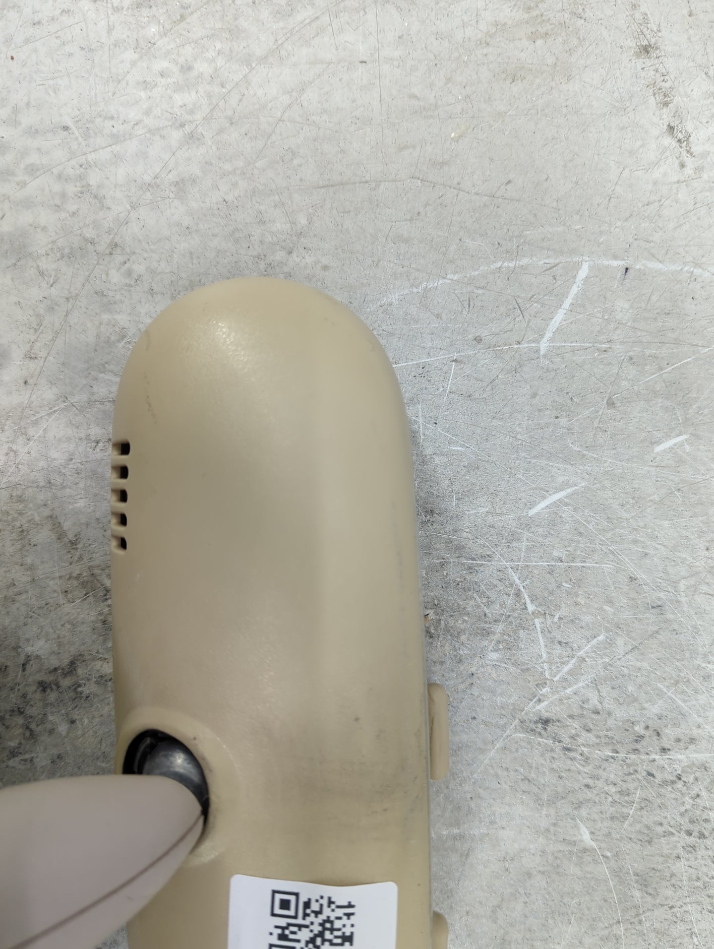 2008 Volkswagen Beetle Interior Rear View Mirror Oem Cream - Oemusedautoparts1.com