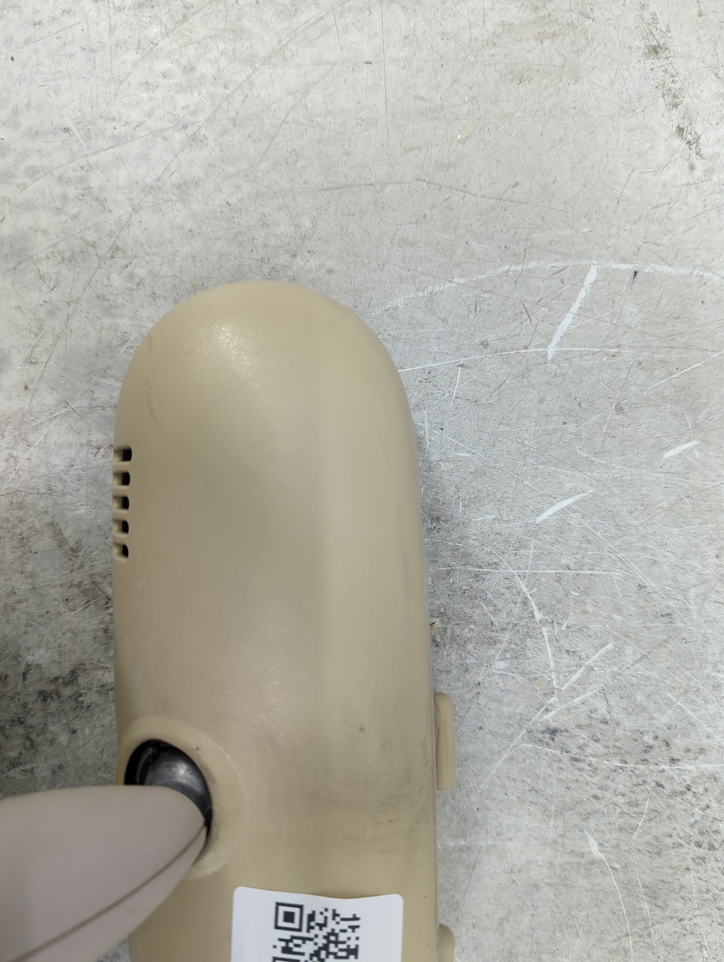 2008 Volkswagen Beetle Interior Rear View Mirror Oem Cream - Oemusedautoparts1.com