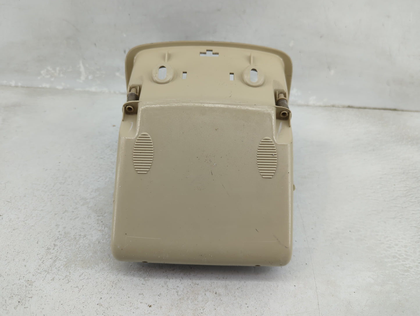 2008 Volkswagen Beetle Overhead Roof Console - Oemusedautoparts1.com